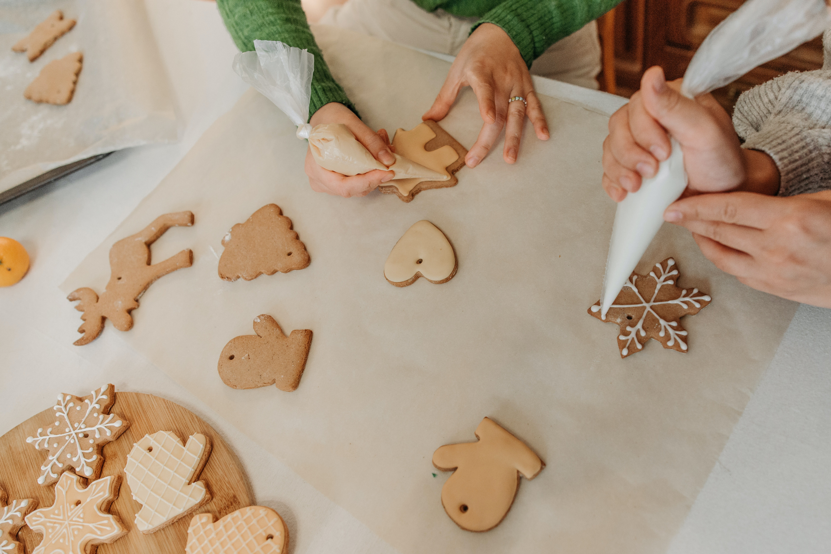 6 Stress-Free Ways to Show You Care This Holiday Season