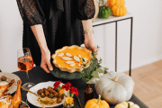 A Friendsgiving Guide That’s Easy as Pie